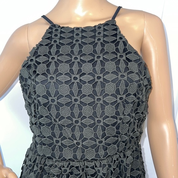 Aqua Black Lace Backless Dress - Picture 4 of 15